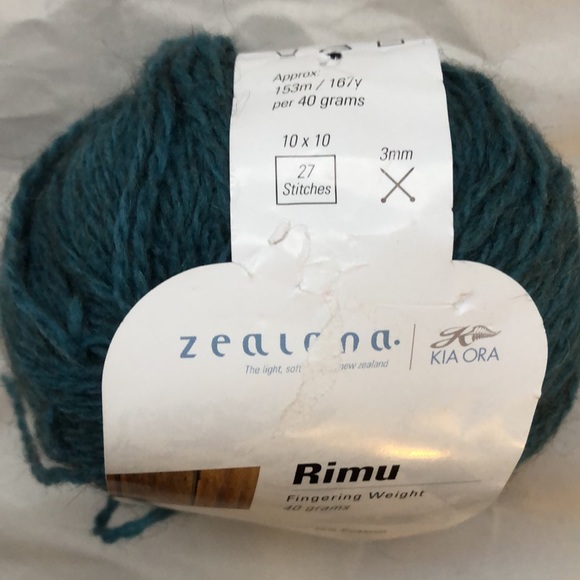 🎶 3 for $20! Merino/fur blend fingering weight yarn - one ball only - Picture 3 of 3